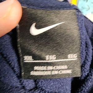 Nike hoodie women 2xl